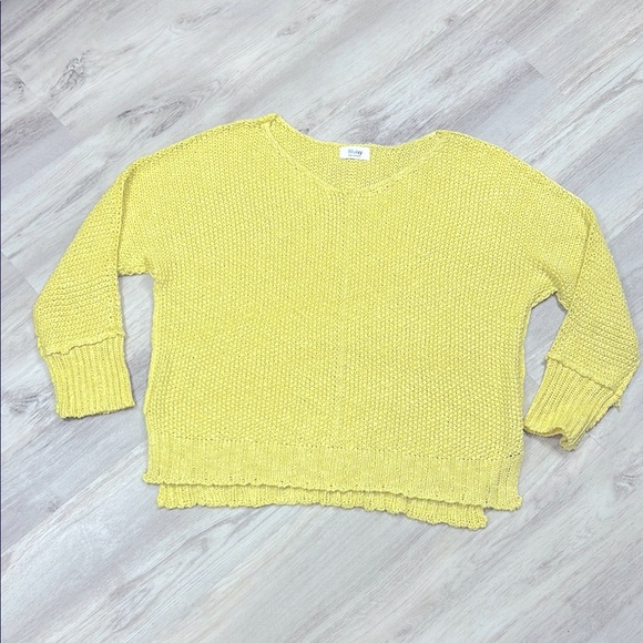 Bluivy Bright Yellow Oversized Boxy Fit Knit V-Neck Pullover Sweater / Size S/M - Picture 1 of 9